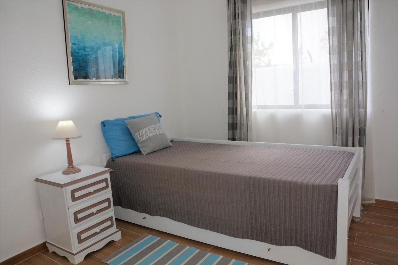 Shades Of Blue With Ocean View - Fast Wifi Apartment Porches  Luaran gambar
