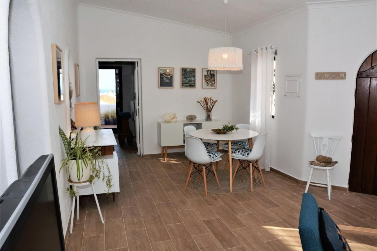 Shades Of Blue With Ocean View - Fast Wifi Apartment Porches  Luaran gambar