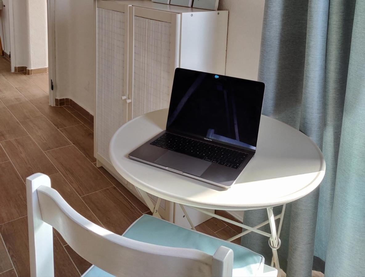 Shades Of Blue With Ocean View - Fast Wifi Apartment Porches  Luaran gambar